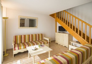 Attached house with terrace or loggia located in Languedoc