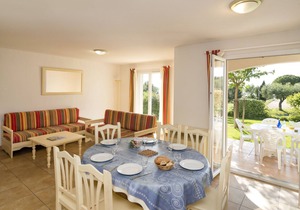 Attached house with terrace or loggia located in Languedoc