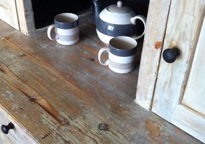 ATYPICAL GITE AT THE FRONT OF THE SEA