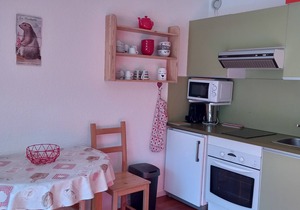 Auron studio sleeps 4, south facing