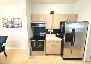 Avalon at Clearwater FL. Cozy Ground Floor Condo with King Bed & Free Parking