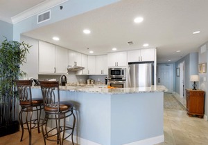 Avalon Penthouse 2004 - Luxury Condo 20th floor K/Q/Twns Direct Gulf View, WIFI