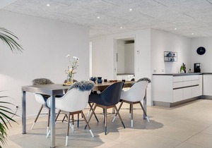 Awesome home in Ebeltoft with WiFi