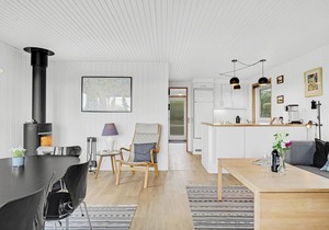 Awesome home in Faaborg with WiFi