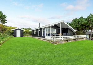 Awesome home in Faaborg with WiFi