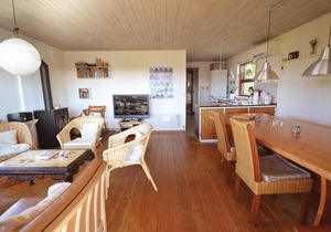 Awesome home in Hvide Sande with WiFi