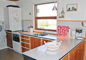 Awesome home in Hvide Sande with WiFi