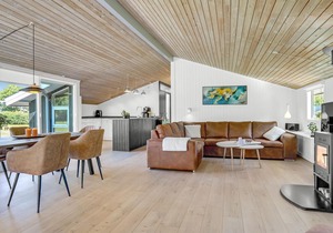 Awesome home in Jerup with WiFi