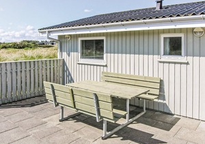 Awesome home in Løkken with WiFi