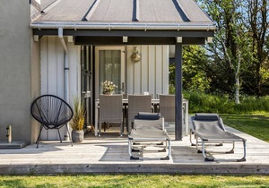 Awesome home in Strandby with WiFi