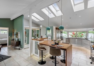 Awesome home in Strøby with WiFi