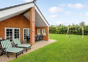 Awesome home in Tarm with sauna