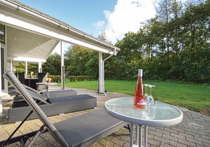 Awesome home in Toftlund with sauna