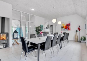 Awesome home in Ulfborg with sauna