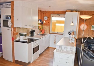 Awesome home in Væggerløse with WiFi