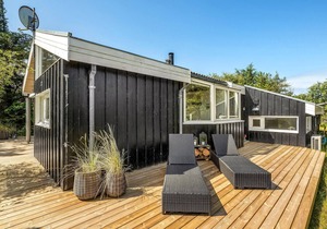 Awesome home in Vestervig with sauna