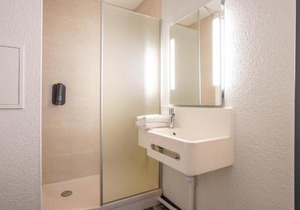 B&B HOTEL Paris Porte de Châtillon