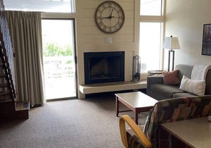 B3 Waterfront with mountain views