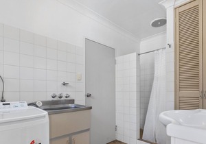 Basic Beachside Hideaway