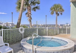 Bay View Condo w/ Balcony, Laundry, AC, WiFi & Shared Pools/Hot Tubs/Sauna