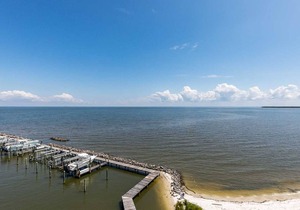Bay View Condo w/ Balcony, Laundry, AC, WiFi & Shared Pools/Hot Tubs/Sauna