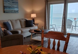 Bayfront Kontiki 304
