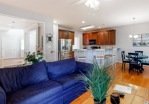 Bayside Bethany Lakes townhouse w/basketball court, pools, gym & tennis