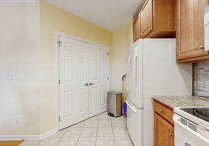 Bayside Condo w/Balcony & Amazing Shared Pools, Hot Tub, Golf, Tennis, Fitness