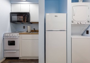 🏖️ Bayview Studio Retreat @ The Shores | Private Deck + Beach Access ➠ 5606