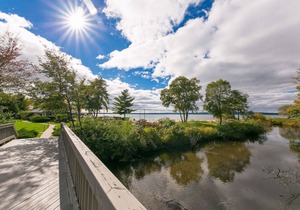 🏖️ Bayview Studio Retreat @ The Shores | Private Deck + Beach Access ➠ 5606