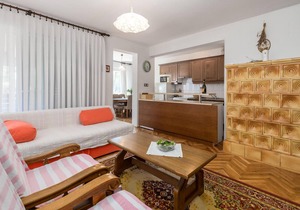 Beach front home in Barbat na Rabu