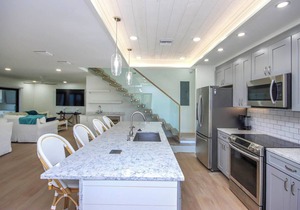 Beach House 22 - Beach front completely renovated