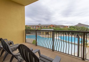 Beach Resort 311 - Gulf Views, Heated Pool + Hot Tub, Step to the Beach!
