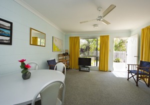 Beachcomber Unit 3 Magnetic Island