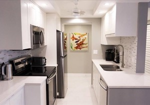 Beachcomber unit 305