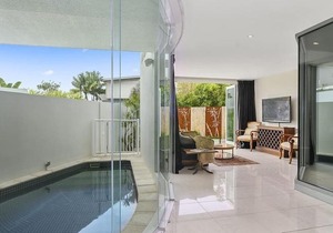 Beachfront by the CC - Family friendly, plunge pool, steps to the beach