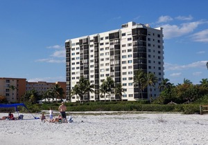 Beachfront Condo 2Bed/2Bath With Pool and Private Balcony-Nice Escape