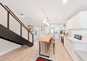 Beachfront condo with WiFi, two decks, Gulf views & pool - walk to the trolley