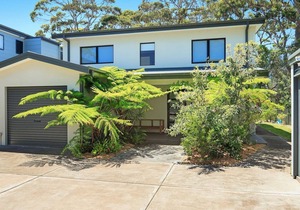 Beachfront Haven On Collingwood Beach