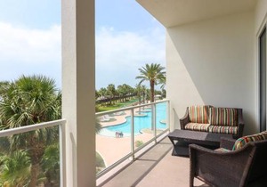 Beachfront Laid Back and Luxurious Diamond Beach Condo - Amazing Pools Amenities