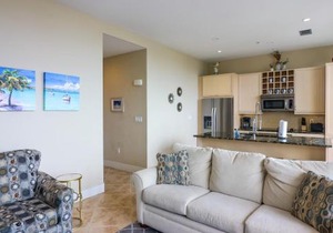 Beachfront Laid Back and Luxurious Diamond Beach Condo - Amazing Pools Amenities