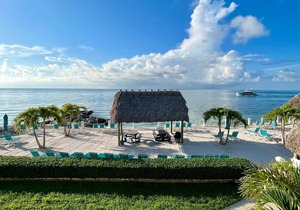 Beachside Unit 33 - Key Colony