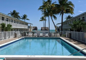 Beachside Unit 22 - Key Colony