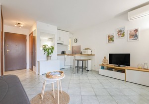 Beaulieu-sur-Mer, magnificent studio in quiet location, air-conditioning, parking, WiFi.