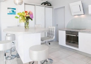 BEAUTIFUL 180 ° PANORAMIC SEAVIEWS , Oceanfront Villa .