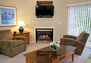 Beautiful 2 bedroom unit at resort, sleeps 8