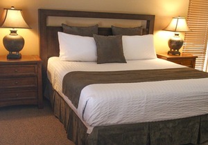 Beautiful 2 bedroom unit at resort, sleeps 6