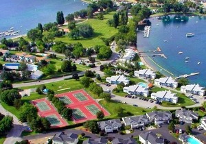 Beautiful 2 bedroom unit at resort, sleeps 8