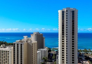 Beautiful 28th Floor with Panoramic Ocean Views 1 Block to Beach Free Parking & WIFI