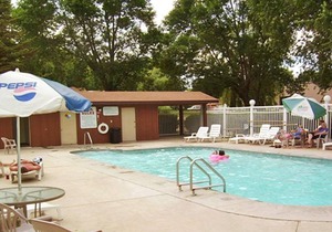 Beautiful 3 bedroom unit at resort, sleeps 8